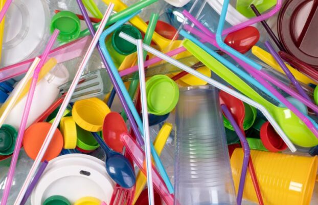 Colombia toma medidas decisivas contra la contaminación plástica